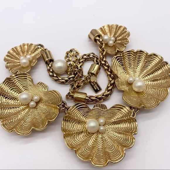 Kate Spade Monterey Bay Shell Necklace - Picture 2 of 4